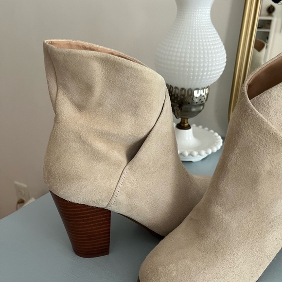 NWOT JOE’S  Suede Ankle Boots - Picture 9 of 15